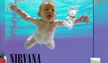 El bebé de la portada del disco de Nirvana recrea la foto 25 años después
