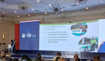 Jurista colombiano analiza los retos del debido proceso en los juicios de extinción de dominio