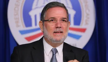 Don Marchena, la pobre embarazada y el americano quedao