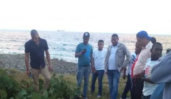 Lucery Durán Santos se lanza al mar