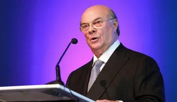 Hipólito apoyará lucha por lograr mayor equilibrio democrático en el país y el PRD