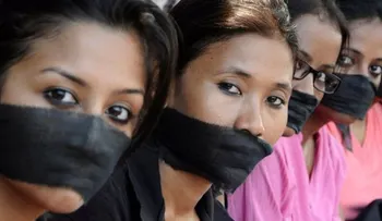 Escándalo por caso de mujer violada dos veces por el mismo grupo de hombres