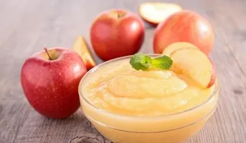 Mascarilla de salsa de manzana para retardar el envejecimiento y darle una patada al acné 
