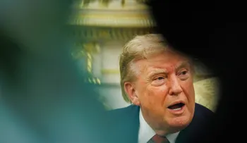 Trump ordena suspender conversaciones con Irán y redefine estrategia hacia Teherán
