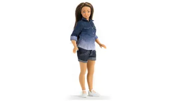 A Lammily, la muñeca â??antiBarbieâ?? que tiene acné y celulitis, ahora le llega el periodo