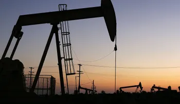 Precios del petróleo tambalean por tensión en relaciones entre Arabia Saudita e Irán