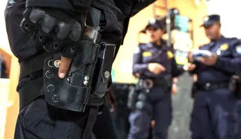 Policía financiada por EE.UU está vinculada a ejecuciones extrajudiciales en El Salvador