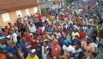 Candidato a diputado Luis Vargas recibe masivo respaldo en Tabara Arriba, Azua