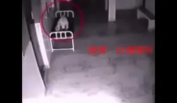 El alma abandona cuerpo de una mujer...Observa bien (VIDEO)