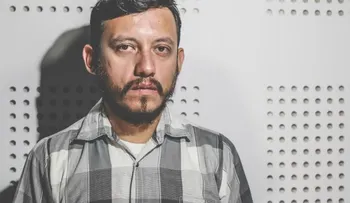Intelectuales y periodistas de todo el mundo exigen aclarar del asesinato del reportero Rubén Espinosa