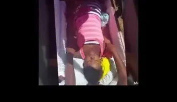 Revuelo: Familiares no quieren enterrar adolescente; dicen que suda y llora (VIDEO)
