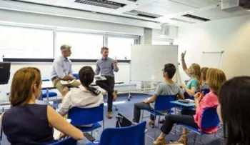 ¿Cómo tratan profesores los países con la mejor educación?