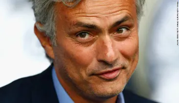 Jose Mourinho ya es el nuevo entrenador del Manchester United