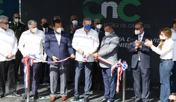Presidente Abinader encabeza acto inaugural de nuevo corredor de autobuses en la avenida Núñez de Cáceres