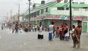 150 viviendas inundadas en Santiago