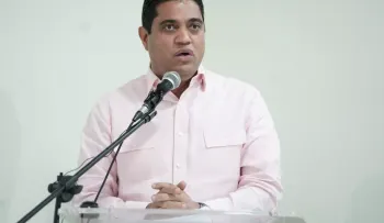 Ministro de Deportes prohíbe a Haití jugar en instalaciones dominicanas tras disturbios en el Félix Sánchez
