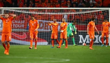Holanda pierde  y no disputará  la Eurocopa
