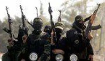 100 muertos y 124 heridos en combates con el EI en Afganistán