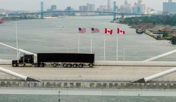 Canadá impone aranceles de represalia por 20,000 millones de dólares a productos de EE. UU. y Trump amenaza con bloquear ventas de Bombardier