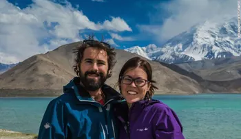 Pareja de blogueros de viajes revela dolor detrás de las fotos perfectas