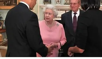 Autora del libro "Harry Potter" cena con Obama en Londres