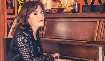 Claudia Brant, la mente argentina que creó tus canciones favoritas