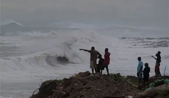 Costa Atlántica en estado de alerta por oleaje de 6 a 8 pies