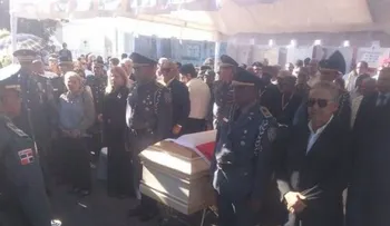 Leonel acude al sepelio de Claudio Caamaño; dicen fue matado por el sistema
