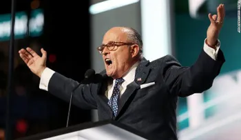 Giuliani habla de elecciones amañadas: "Los muertos votan generalmente por los demócratas"