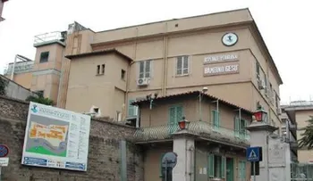 Investigan exdirectivos de hospital romano por el ático del cardenal Bertone