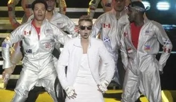 Bieber enfrenta cargos por robo y lesiones en Argentina