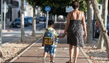 Caminar al colegio para combatir la obesidad infantil