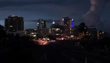 Mas de un millón de afectados por apagón en PR ya cuentan con energía