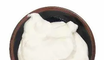 Cómo hacer una mascarilla facial de crema agria y avena