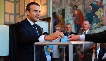 El partido de Macron logra la mayoría en el Parlamento francés