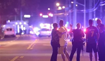Hombre mata al menos 20 personas y hiere 42 en club nocturno en Orlando