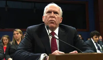 Los rusos contactaron a la campaña de Trump, dice el exjefe de la CIA John Brennan