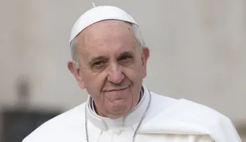 Papa Francisco pide dar amor a los pobres