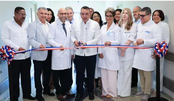 Servicio Nacional de Salud inaugura unidad para operar bebés antes de nacer