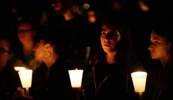 Autor de masacre en Oregon perdonó a un estudiante y dejó paquete para la policía