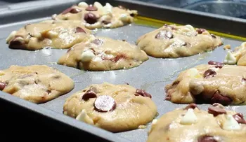Observa cómo se hornean estas galletas con los 46 grados de calor que hay en Arizona