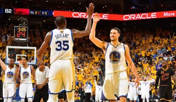 Las exorbitantes cifras que pagaron aficionados de Golden State Warriors para ver la final de la NBA