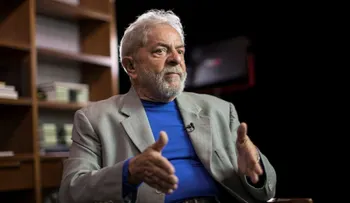 Lula reafirma su candidatura y denuncia una â??mayoría fascistaâ? en el Congreso