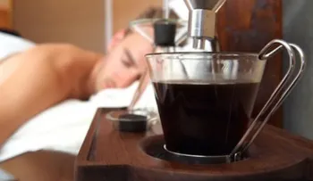 Beber café atrasa tu reloj interno hasta 40 minutos