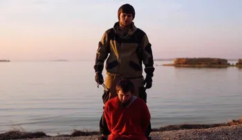 ISIS publica un video donde amenaza a Rusia y decapita a un supuesto espía ruso