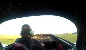 Un piloto graba cómo se estrella con su avioneta tras un aterrizaje fallido (VIDEO)