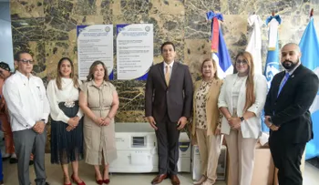 Salud Pública entrega moderno equipo para detectar tuberculosis en hospital de La Vega