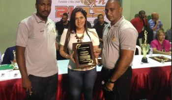 Liga de Baloncesto La Soga reconoce a Charinée Ovalles