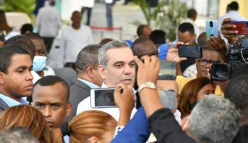 Presidente Abinader llama a la oposición política para enriquecer la democracia y fortalecer la institucionalidad