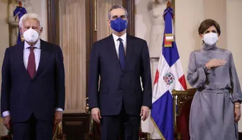 Presidente Abinader otorga nacionalidad dominicana al exmandatario del gobierno español Felipe González